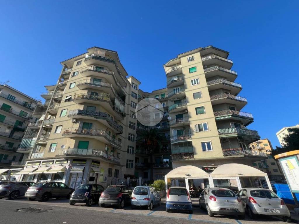 appartamento in vendita a Napoli in zona Fuorigrotta