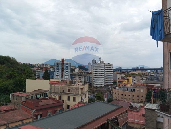 appartamento in vendita a Napoli in zona Piscinola