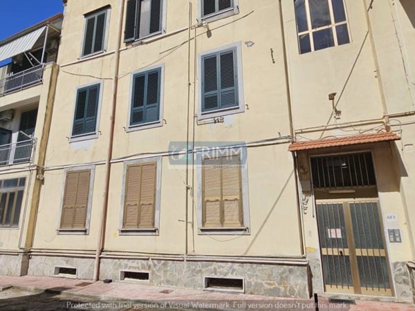appartamento in vendita a Napoli in zona Barra
