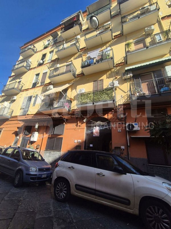 appartamento in vendita a Napoli in zona San Lorenzo