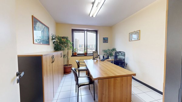 ufficio in vendita a Napoli in zona Zona Industriale-Ferrovia