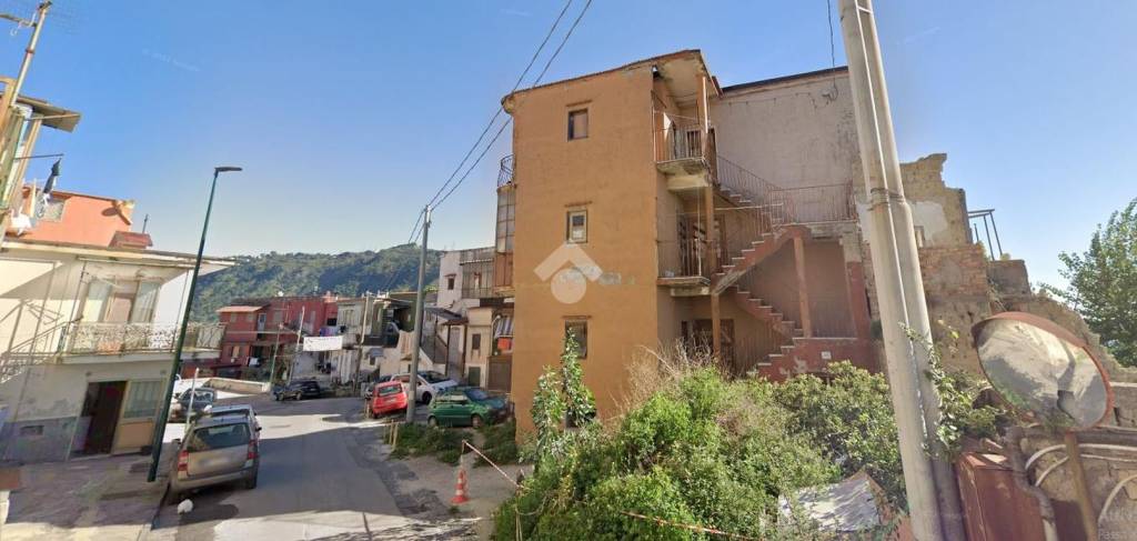 appartamento in vendita a Napoli in zona Pianura