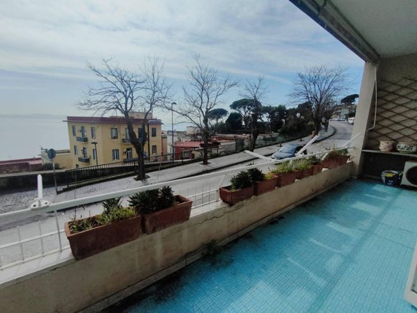 appartamento in vendita a Napoli in zona Posillipo