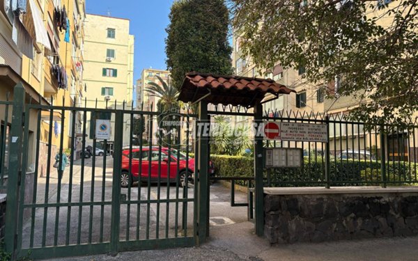 appartamento in vendita a Napoli in zona Arenella