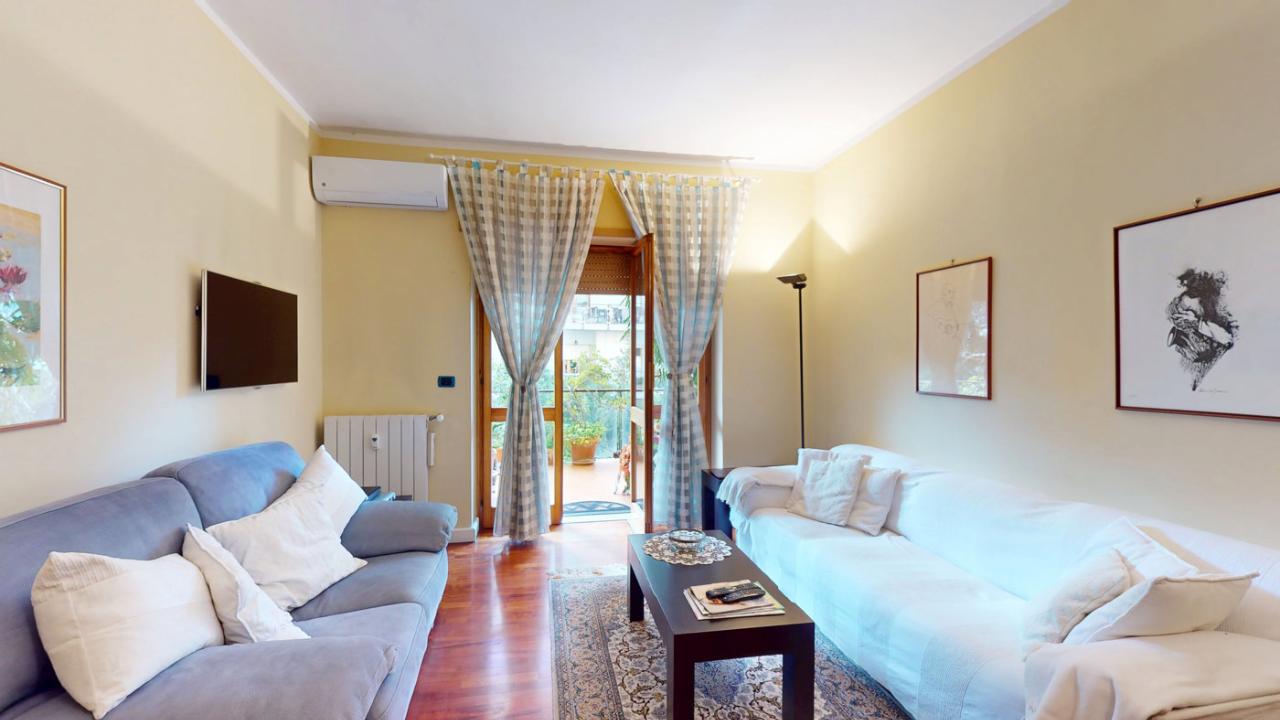 appartamento in vendita a Napoli in zona Vomero