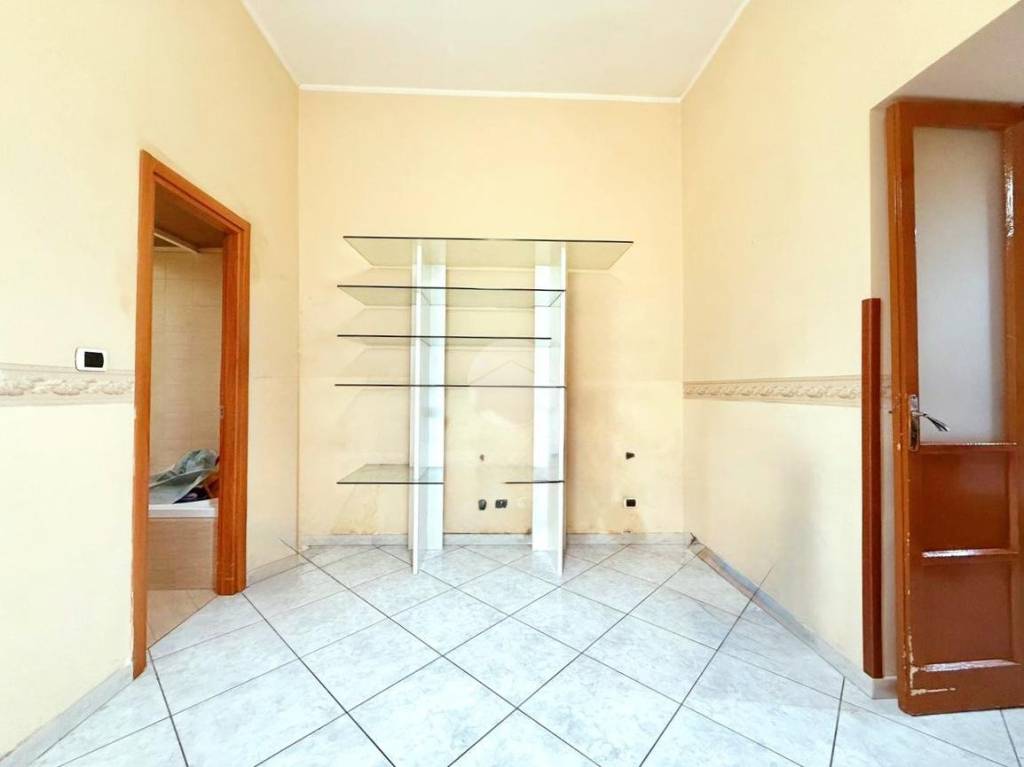 appartamento in vendita a Napoli in zona Capodichino