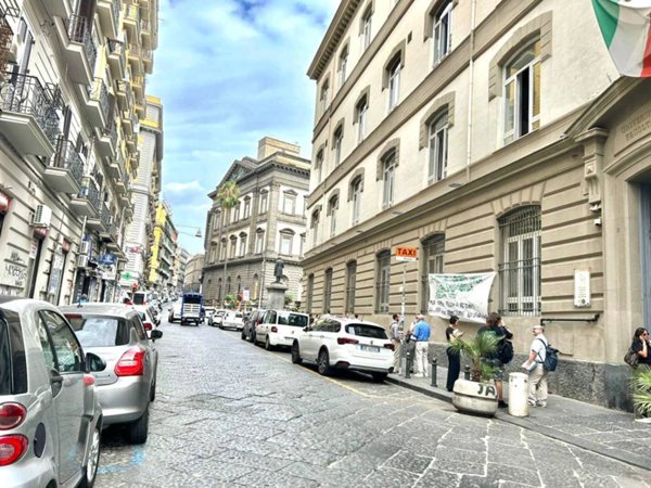 appartamento in vendita a Napoli