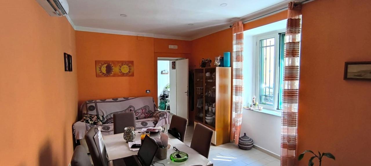 appartamento in vendita a Napoli in zona Vicaria