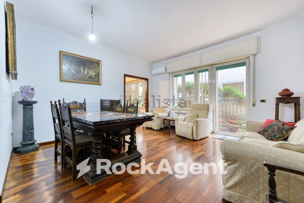 appartamento in vendita a Napoli in zona Posillipo