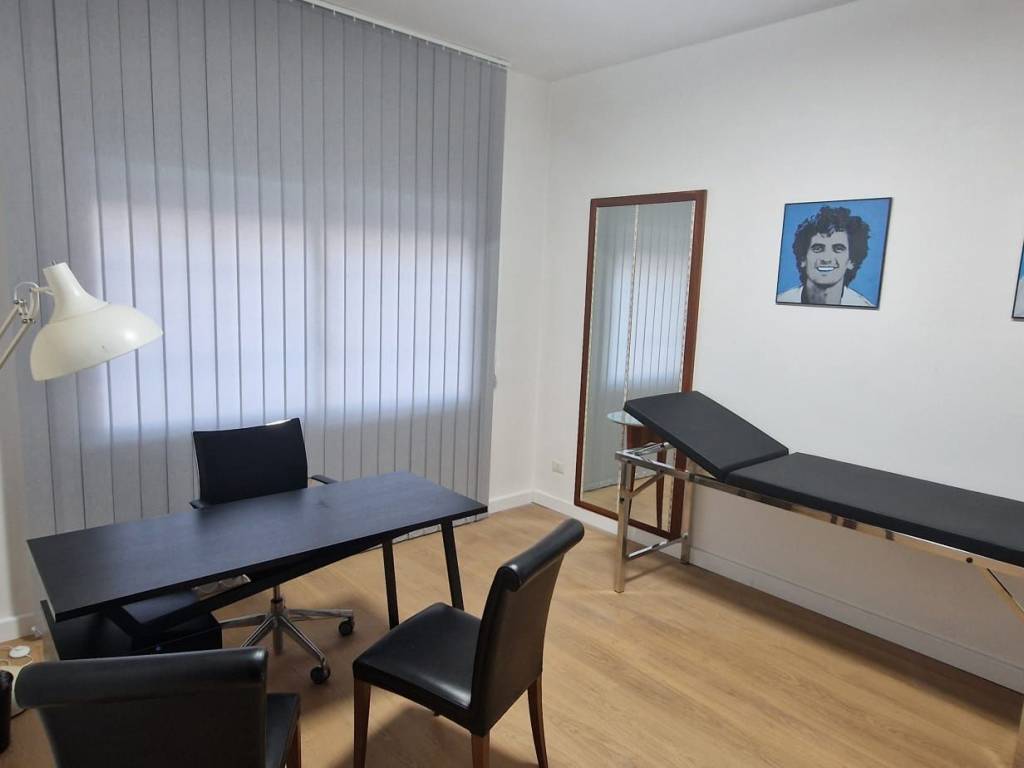 appartamento in vendita a Napoli in zona Posillipo