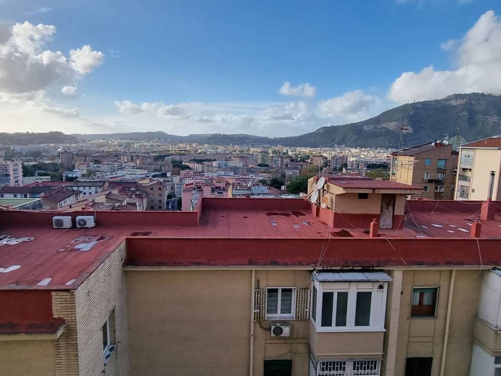 appartamento in vendita a Napoli in zona Soccavo