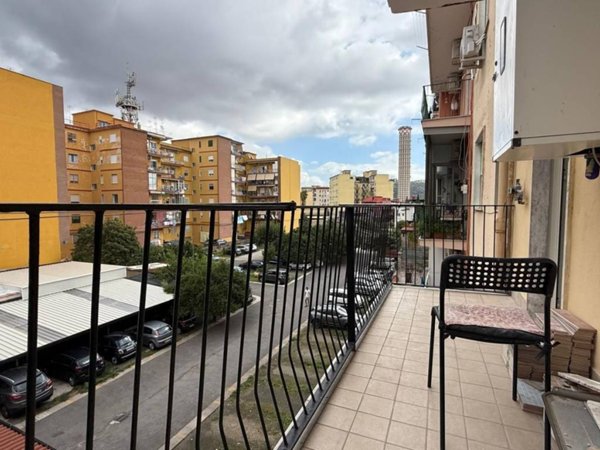 appartamento in vendita a Napoli in zona Bagnoli