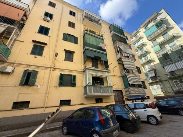 appartamento in vendita a Napoli in zona Fuorigrotta