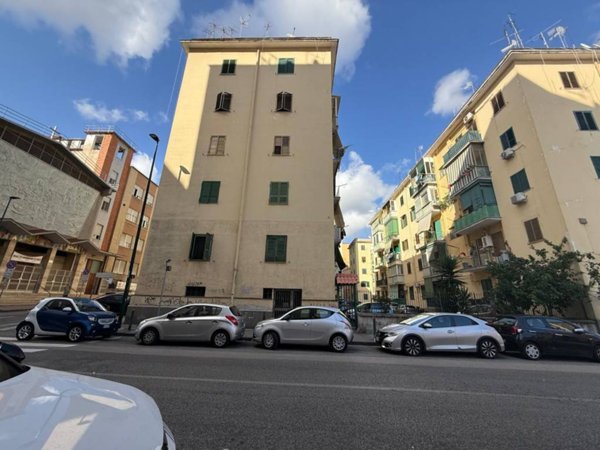 appartamento in vendita a Napoli in zona Fuorigrotta