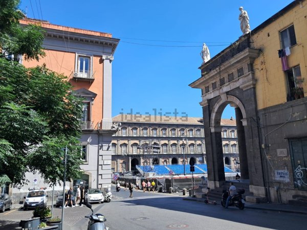 appartamento in vendita a Napoli in zona San Ferdinando