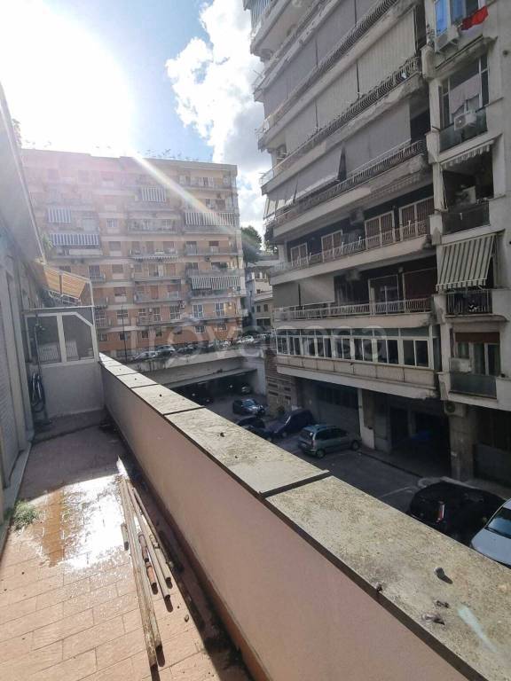 appartamento in vendita a Napoli in zona Fuorigrotta