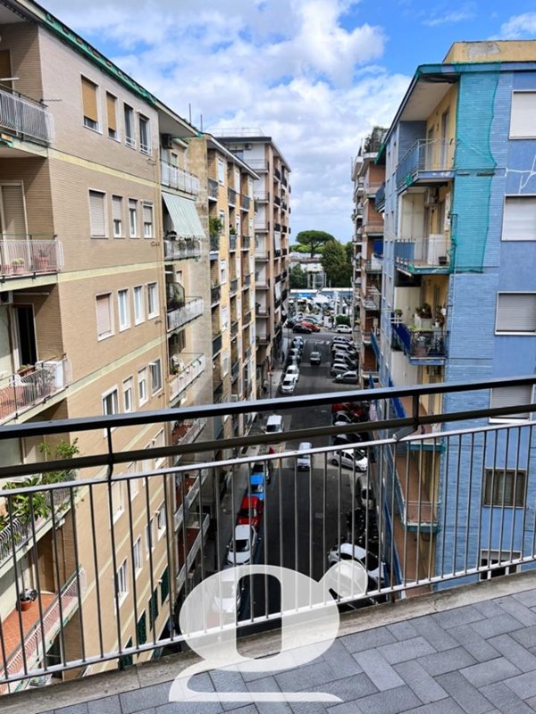 appartamento in vendita a Napoli in zona Camaldoli