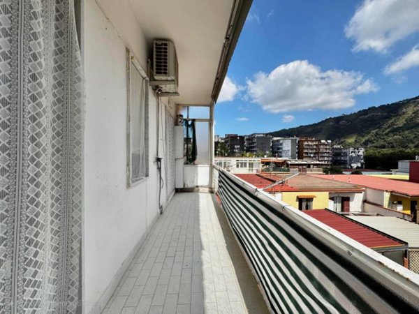 appartamento in vendita a Napoli in zona Pianura