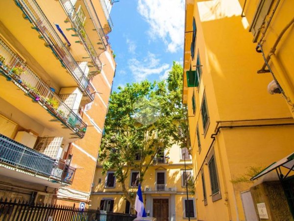 appartamento in vendita a Napoli in zona Vomero