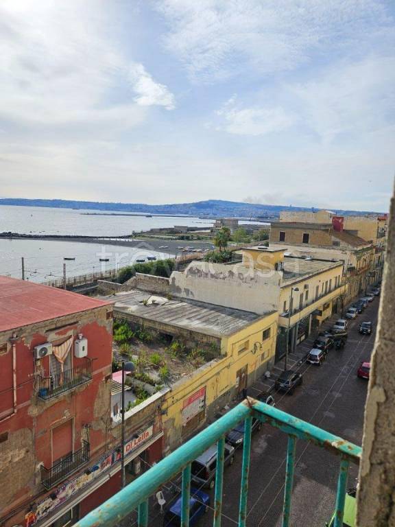appartamento in vendita a Napoli in zona Pendino / San Giuseppe