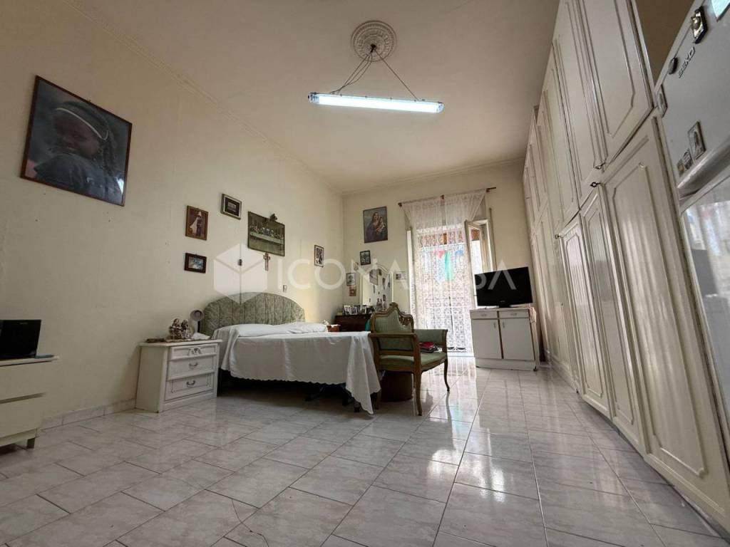 appartamento in vendita a Napoli in zona Mercato