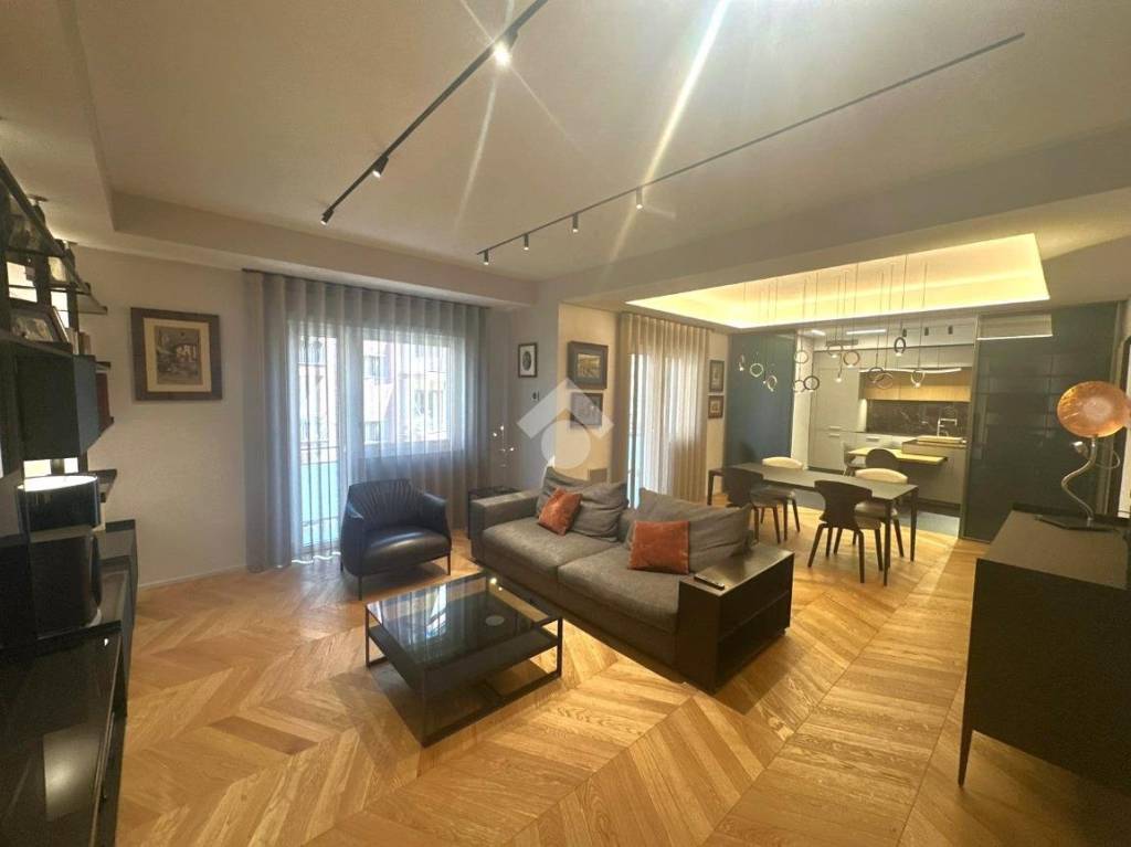 appartamento in vendita a Napoli in zona Arenella