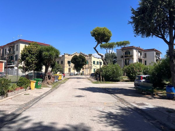 appartamento in vendita a Napoli in zona Barra