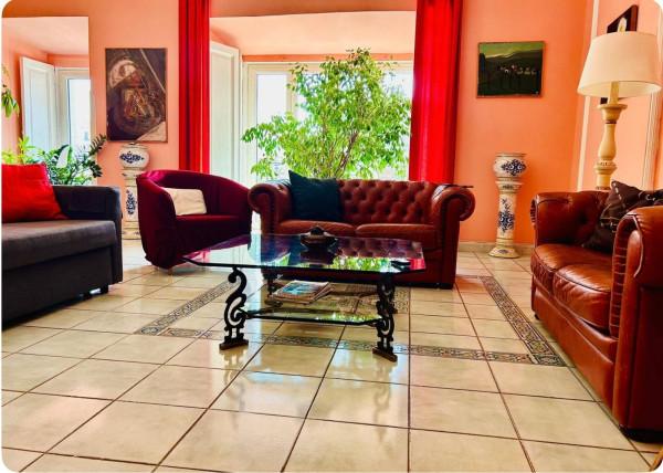 appartamento in vendita a Napoli in zona Pendino / San Giuseppe