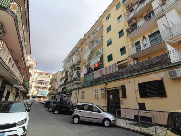appartamento in vendita a Napoli in zona Piscinola