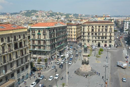 appartamento in vendita a Napoli in zona Pendino / San Giuseppe