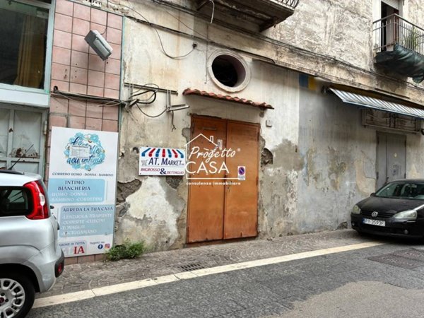 appartamento in vendita a Napoli in zona Barra