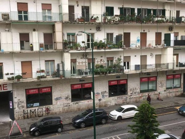 appartamento in vendita a Napoli in zona Fuorigrotta