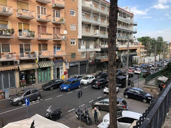 appartamento in vendita a Napoli in zona Capodimonte / Colli Aminei