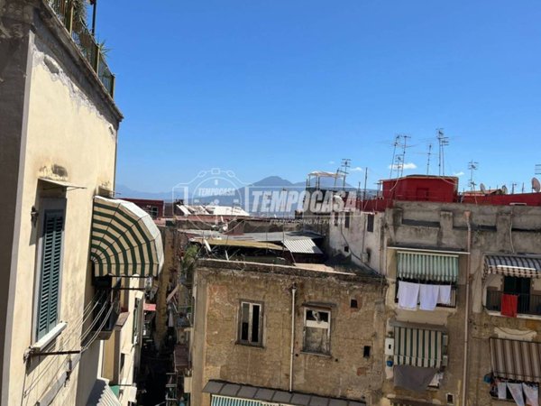 appartamento in vendita a Napoli in zona Mercato