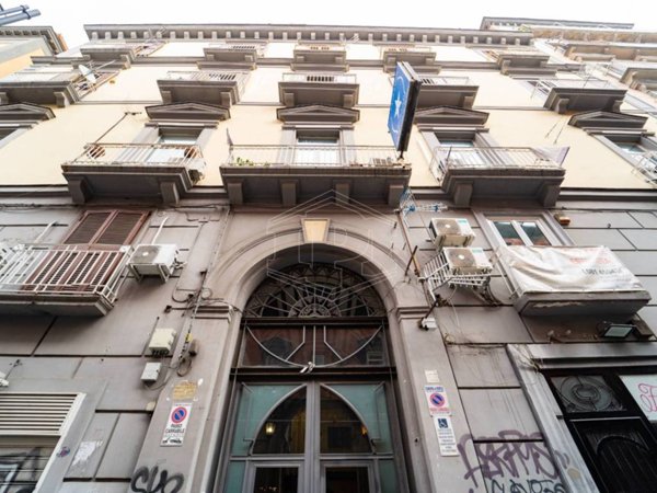 appartamento in vendita a Napoli in zona Pendino / San Giuseppe