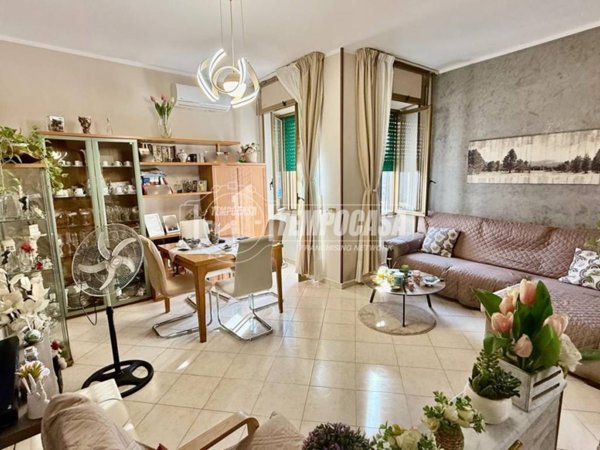 appartamento in vendita a Napoli in zona Fuorigrotta