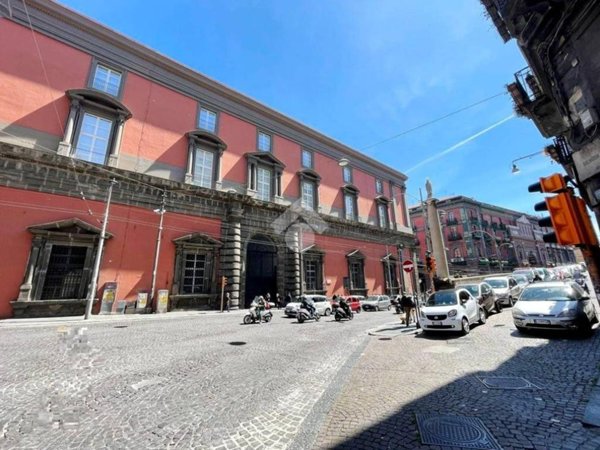 appartamento in vendita a Napoli in zona Avvocata