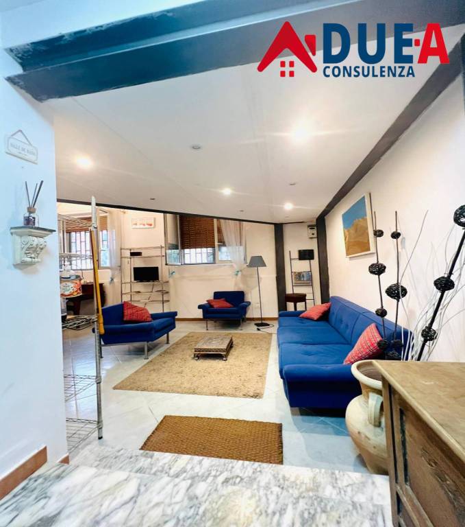 appartamento in vendita a Napoli in zona Bagnoli