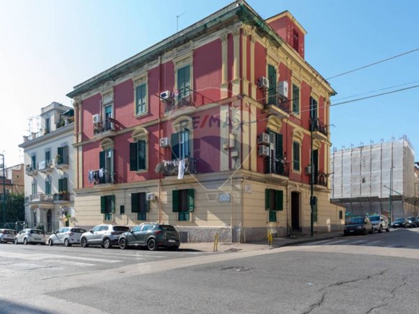 appartamento in vendita a Napoli in zona Bagnoli