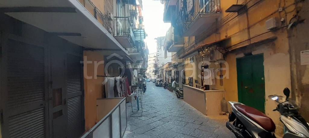 appartamento in vendita a Napoli in zona Stella