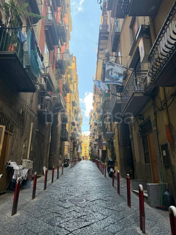 appartamento in vendita a Napoli in zona San Ferdinando
