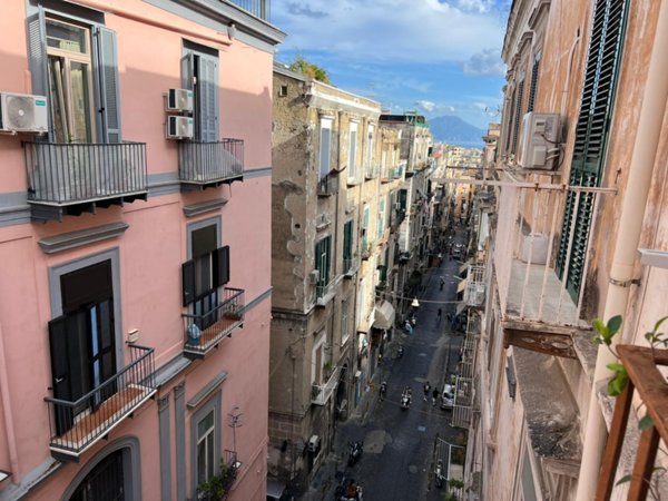 appartamento in vendita a Napoli in zona Montecalvario