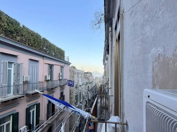 appartamento in vendita a Napoli in zona Stella