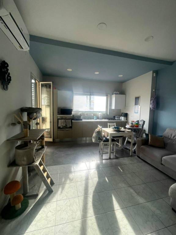 appartamento in vendita a Napoli in zona Fuorigrotta