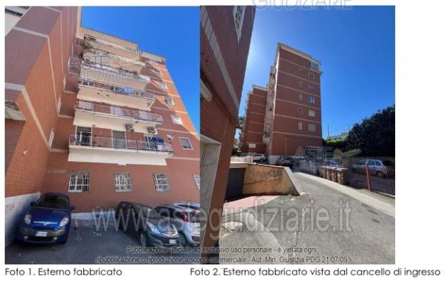 appartamento in vendita a Napoli in zona Bagnoli