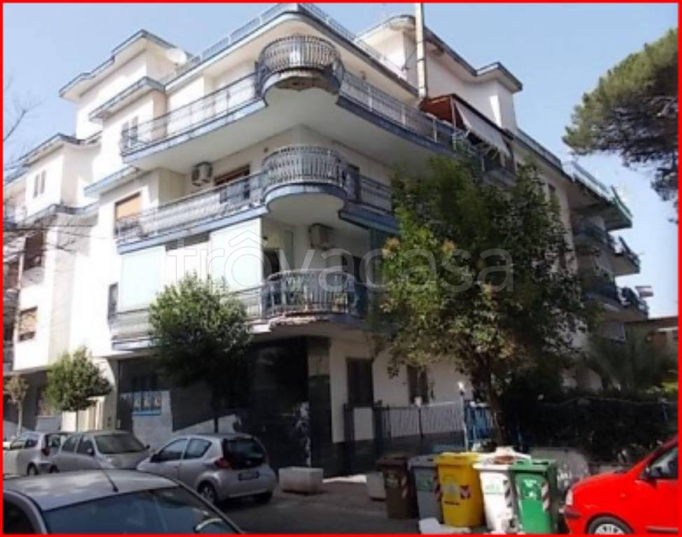 appartamento in vendita a Napoli in zona Barra