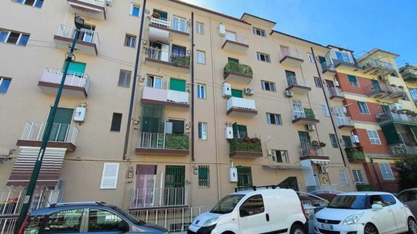 appartamento in vendita a Napoli in zona Bagnoli