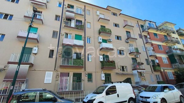 appartamento in vendita a Napoli in zona Bagnoli