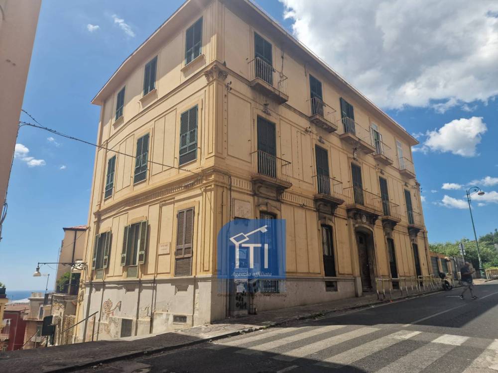 appartamento in vendita a Napoli
