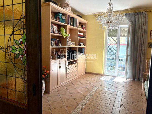 appartamento in vendita a Napoli in zona Pianura